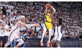 El increíble triple de Tyrese Haliburton sobre la bocina