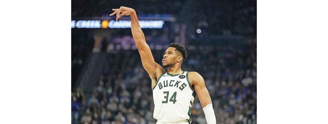 Giannis Antetokounmpo manipuló a toda la liga con una segunda saga de traspasos Giannis Antetokounmpo manipuló a toda la liga con una segunda saga de traspasos