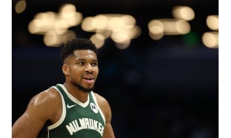 Los Milwaukee Bucks enfrentaron abucheos de su propia afición en un partido en casa
