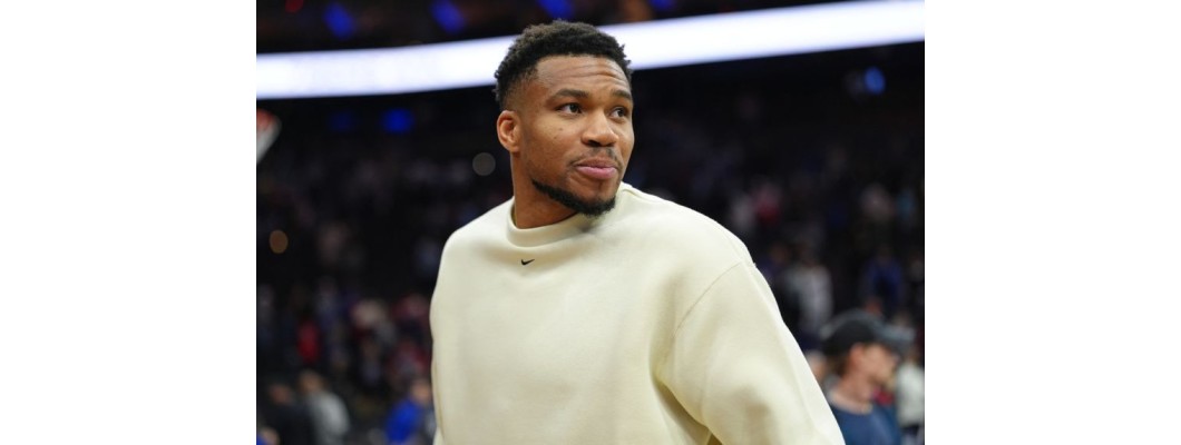 Los Milwaukee Bucks intercambiaron a Giannis Antetokounmpo por otros nueve jugadores