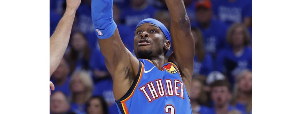 Oklahoma City Thunder se convierte en el primer equipo en asegurar su pase a la siguiente ronda de los playoffs Oklahoma City Thunder se convierte en el primer equipo en asegurar su pase a la siguiente ronda de los playoffs